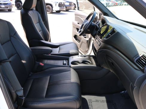 Used 2023 Honda Passport TrailSport image 31