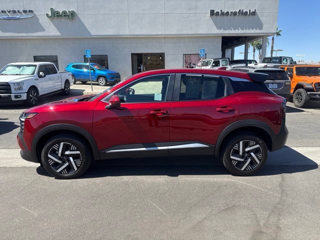 Used 2025 Nissan Kicks SV FWD image 2