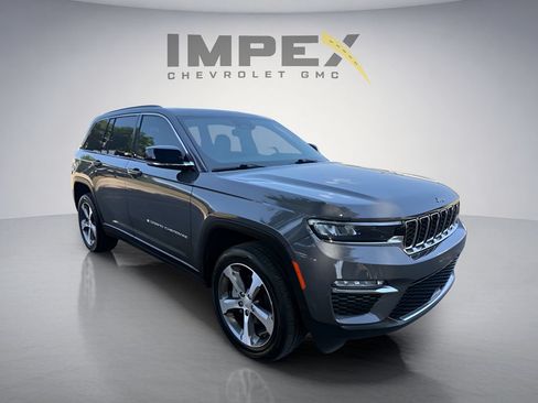 Used 2024 Jeep Grand Cherokee Limited AWD/4WD image 7