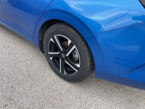 Used 2025 Nissan Sentra SV image 4