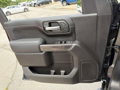 Used 2021 Chevrolet Silverado 1500 LTZ AWD/4WD image 33