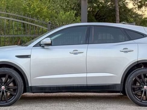 Used 2020 Jaguar E-PACE AWD/4WD image 3