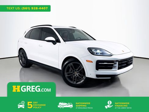 Used 2024 Porsche Cayenne Base w/ Premium Package Plus image 1