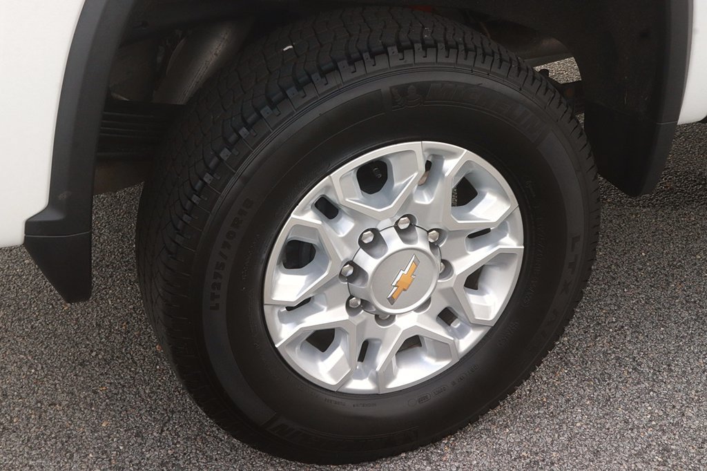 Used 2026 Chevrolet Silverado 2500 LT AWD/4WD image 8