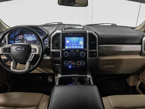 Used 2021 Ford F250 Lariat w/ Lariat Ultimate Package AWD/4WD image 14