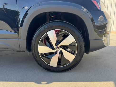 Certified 2025 Volkswagen Taos S AWD/4WD image 29