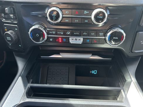 Used 2025 Ford F250 Platinum AWD/4WD image 4