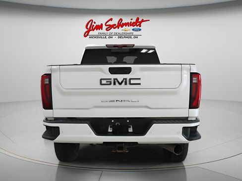 Used 2024 GMC Sierra 2500 Denali Ultimate AWD/4WD image 5