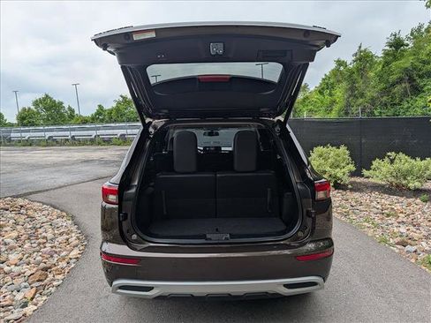 Used 2024 Mitsubishi Outlander SEL AWD/4WD image 22