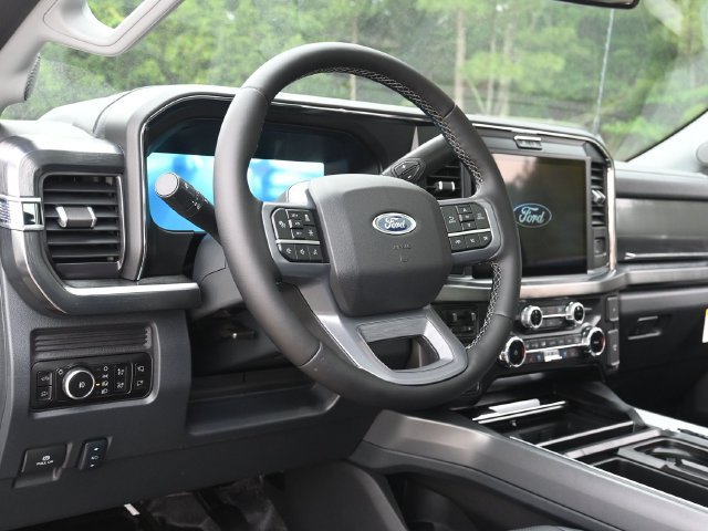 Used 2025 Ford F350 Lariat w/ Lariat Ultimate Package AWD/4WD image 22