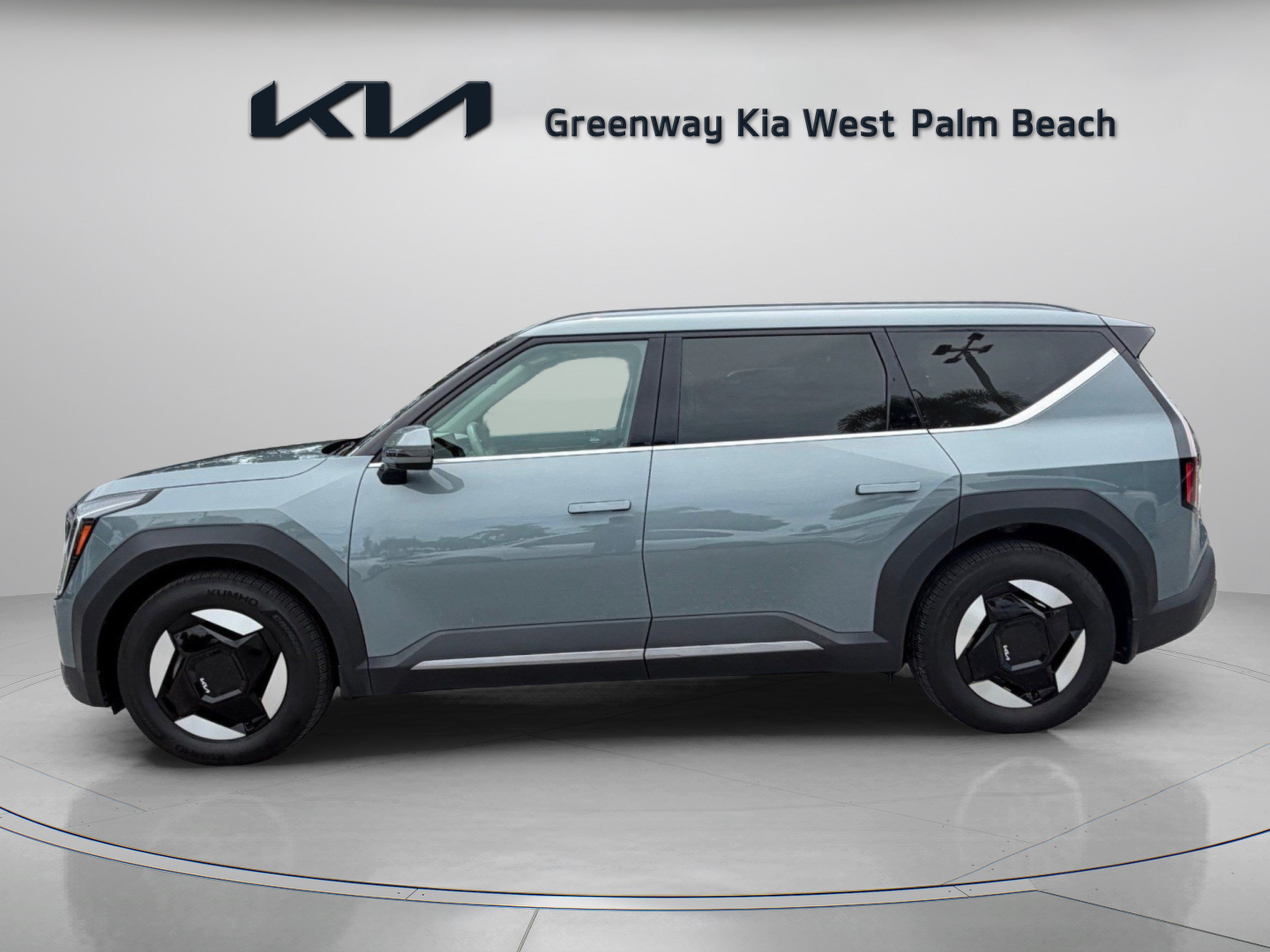 Used 2024 Kia EV9 Wind AWD/4WD image 4