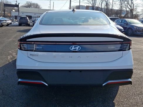 Certified 2025 Hyundai Sonata SE image 5