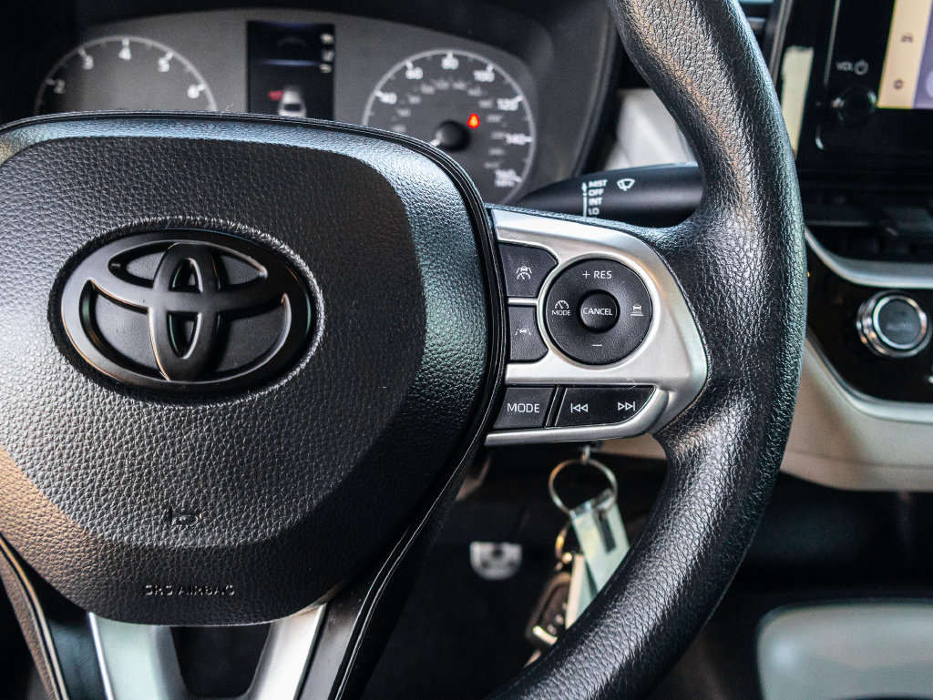 Used 2024 Toyota Corolla LE FWD image 22