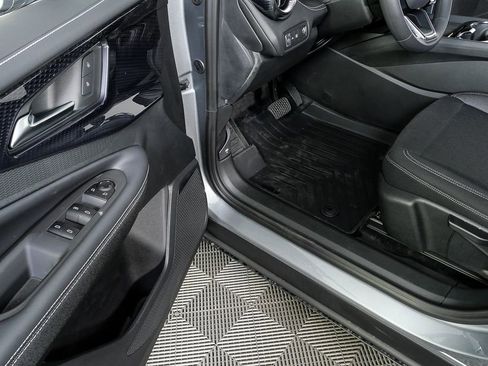 New 2026 Chevrolet Blazer EV LT image 7