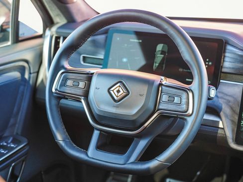 Used 2022 Rivian R1S Launch Edition image 19