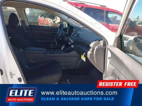 Used 2025 Nissan Sentra S image 10