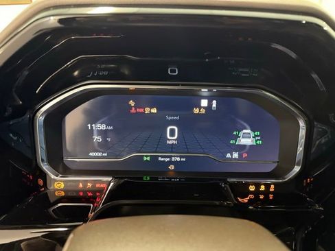 Used 2023 GMC Sierra 1500 SLT w/ SLT Premium Package image 18