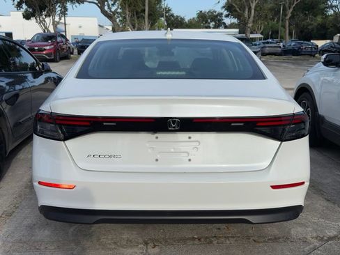 Certified 2023 Honda Accord EX image 7