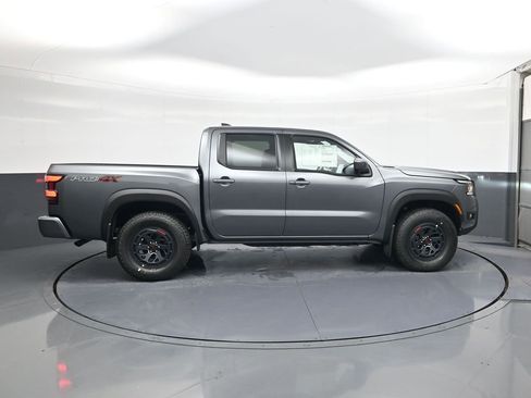 New 2026 Nissan Frontier PRO-4X w/ Tow Package AWD/4WD image 8