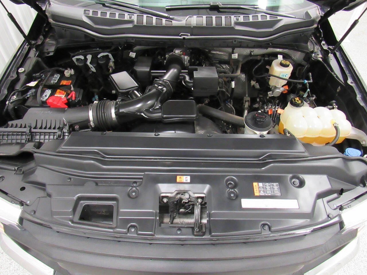 Used 2022 Ford F250 XL w/ Power Equipment Group AWD/4WD image 23