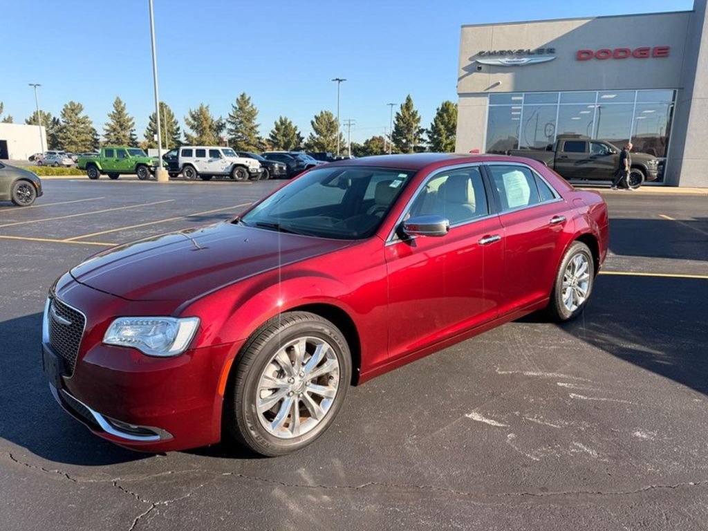 Used 2018 Chrysler 300 Limited AWD/4WD image 6