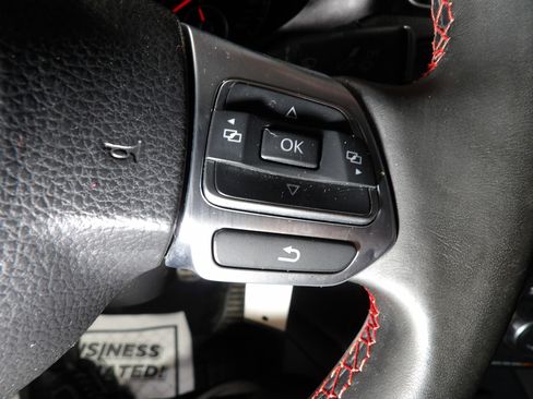 Used 2013 Volkswagen Jetta GLI Autobahn FWD image 16