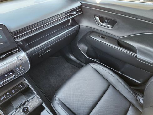 Certified 2024 Hyundai Kona Limited AWD/4WD image 15