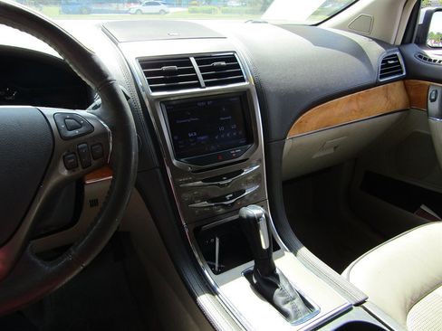 Used 2013 Lincoln MKX AWD image 11
