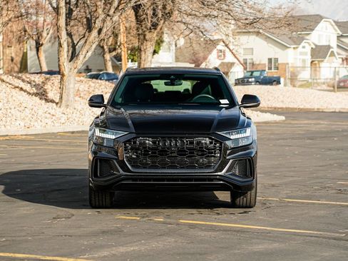 Used 2021 Audi Q8 Premium Plus w/ Premium Plus Package image 2