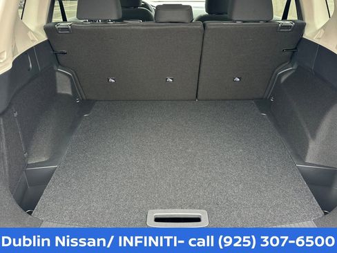 New 2026 Nissan Rogue SV FWD image 18