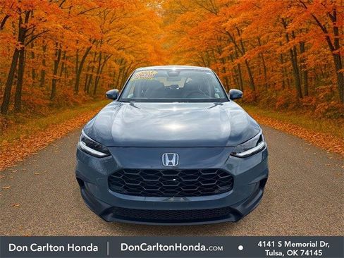 Used 2025 Honda HR-V LX image 2