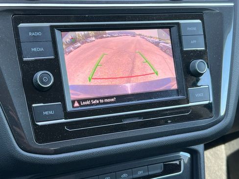 Used 2020 Volkswagen Tiguan S AWD/4WD image 25