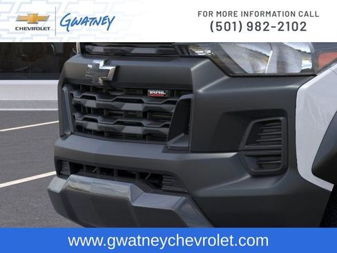 New 2025 Chevrolet Colorado Trail Boss w/ Midnight Edition image 13