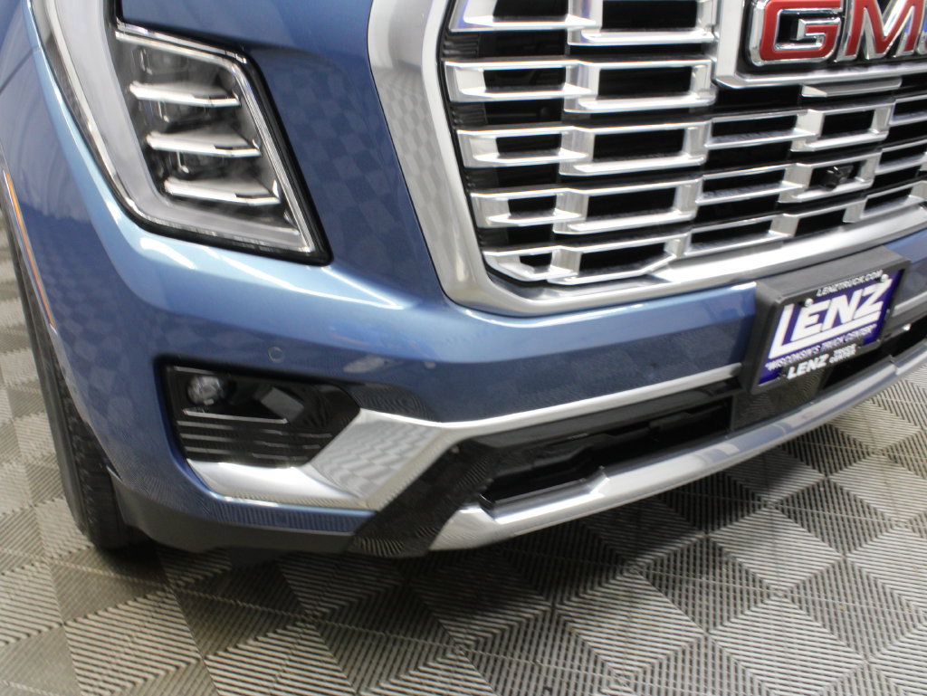 Used 2026 GMC Yukon Denali w/ Sun & Power Step Package AWD/4WD image 56