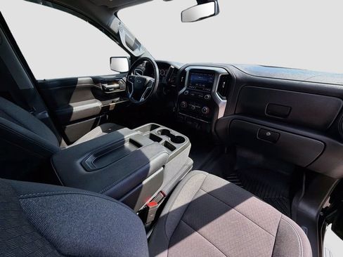 Used 2021 Chevrolet Silverado 1500 RST AWD/4WD image 32