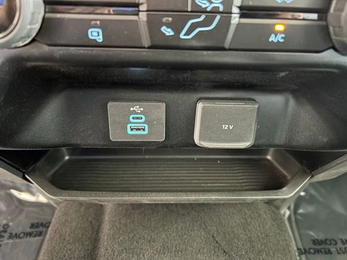 Used 2025 Ford F350 XLT AWD/4WD image 45