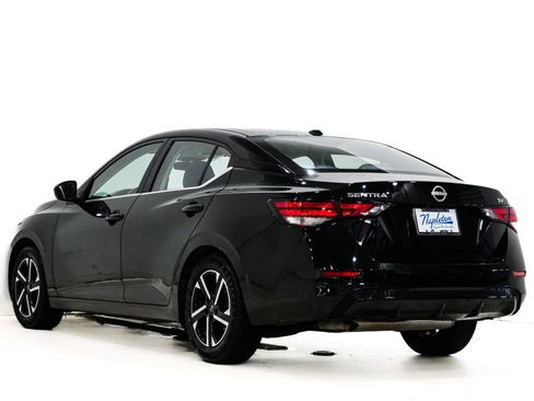 Used 2024 Nissan Sentra SV image 8