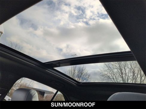 Used 2023 Cadillac XT4 Premium Luxury w/ Cold Weather Package image 15