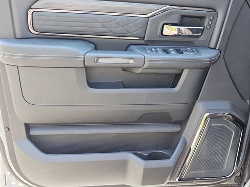 New 2026 RAM 2500 Limited image 9