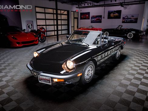 Used 1986 Alfa Romeo Spider Veloce image 3