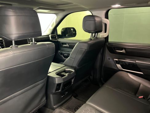 Used 2023 Toyota Sequoia SR5 w/ SR5 Premium Package AWD/4WD image 20