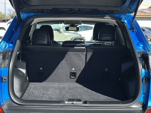 Used 2023 Jeep Cherokee Altitude Lux image 11