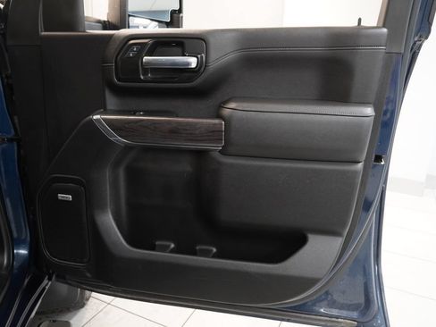 Used 2022 Chevrolet Silverado 2500 LTZ w/ LTZ Convenience Package AWD/4WD image 35