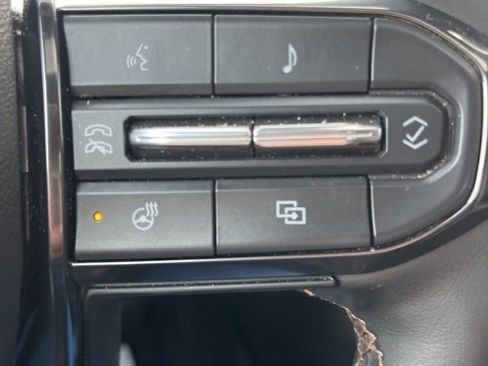 Used 2025 GMC Canyon AT4 w/ Off-Road Front Bumper Package image 20