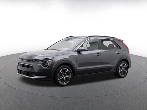 Used 2026 Kia Niro LX FWD image 3
