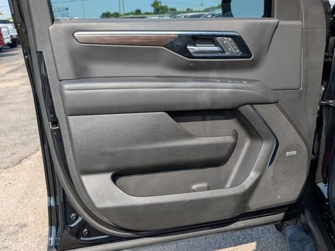 Certified 2026 Chevrolet Tahoe Z71 w/ Comfort Package AWD/4WD image 18