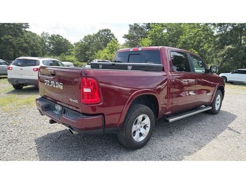 Used 2025 RAM 1500 Big Horn AWD/4WD image 3