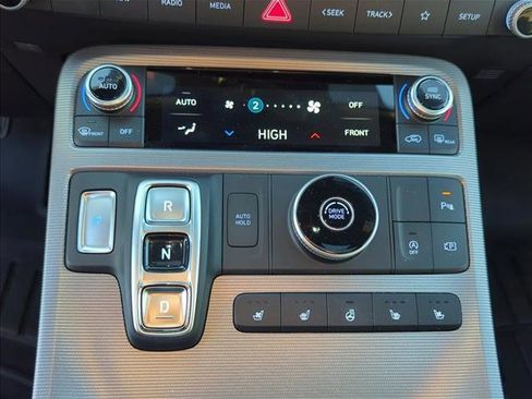 Used 2024 Hyundai Palisade Calligraphy image 21