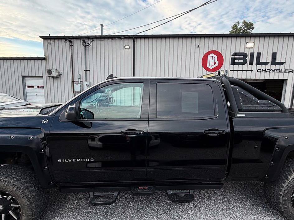 Used 2017 Chevrolet Silverado 1500 LT w/ All Star Edition AWD/4WD image 24