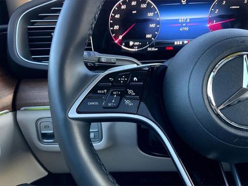 Used 2025 Mercedes-Benz GLE 350 4MATIC image 20